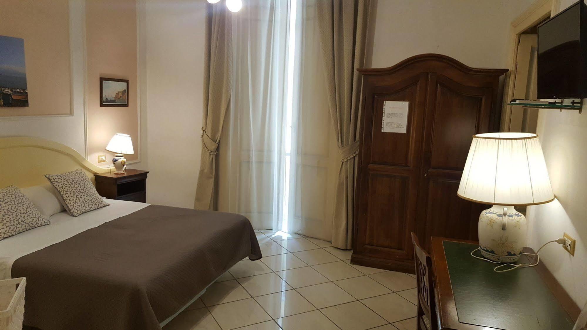 Bed & Breakfast Napoli Centrale Dış mekan fotoğraf